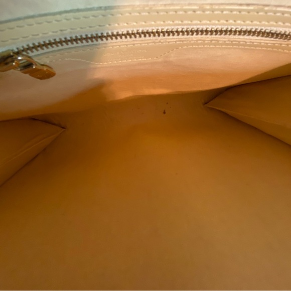 Louis Vuitton Vintage St. Tropez GUC Vanilla EPI Leather Shoulder Bag ONLY - Picture 10 of 16